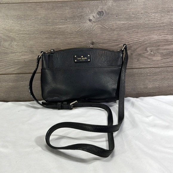 kate spade Handbags - Kate Spade Black Leather Small Crossbody Bag
